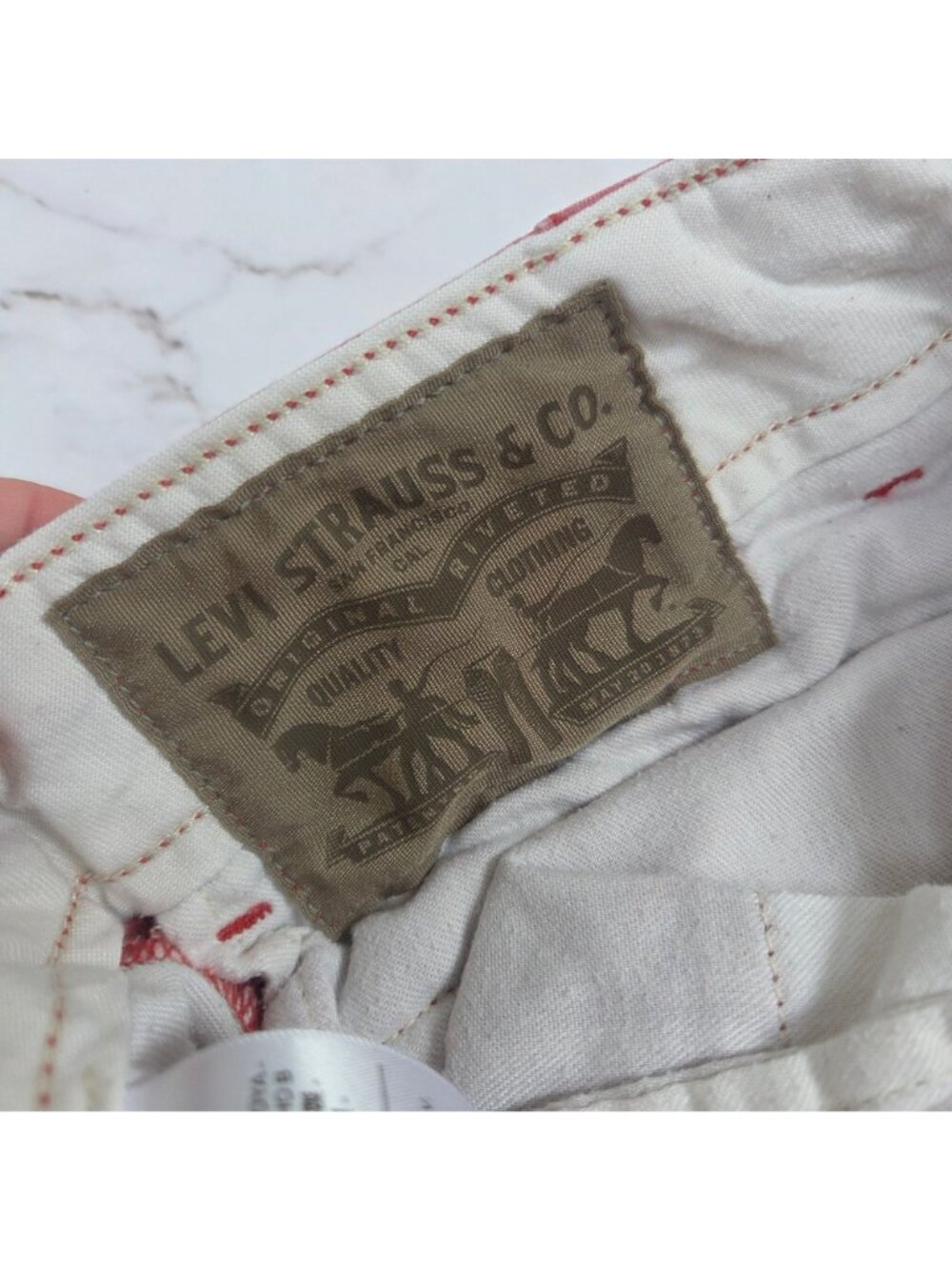 Levi's White Tab Red Cargo Shorts Y2K Gorpcore Men's 31 - Picture 6 of 8